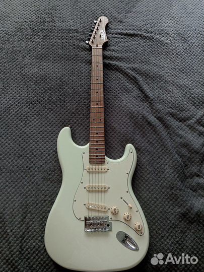 Электрогитара JET JS-300 OW, stratocaster