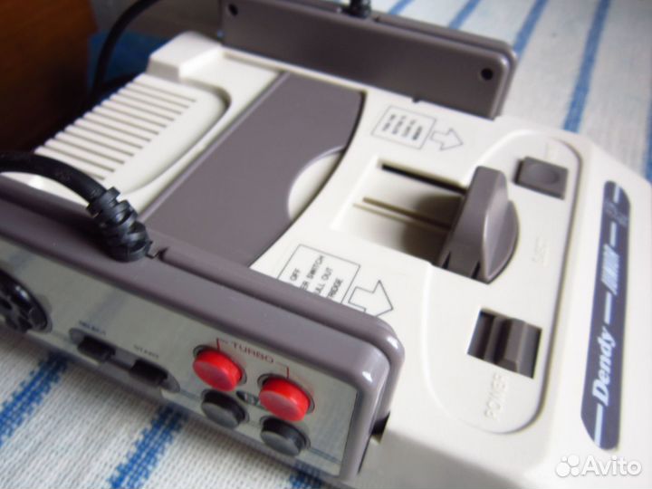 Игровая приставка dendy junior 90е