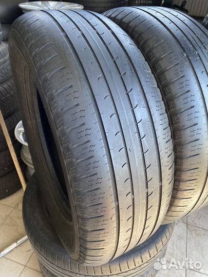 Goodyear EfficientGrip SUV 4x4 245/65 R17 111H