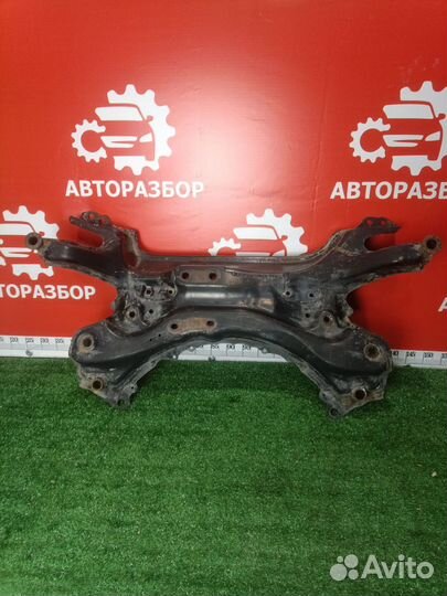 Подрамник передний Toyota RAV4 30