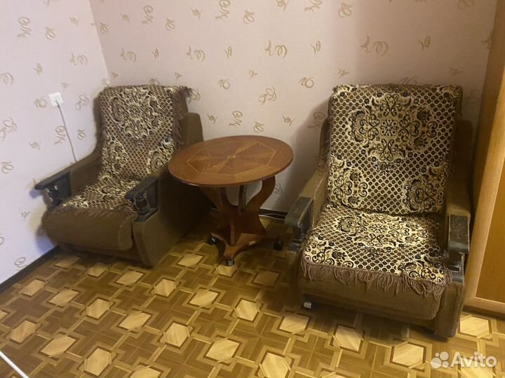 2 кресла бу