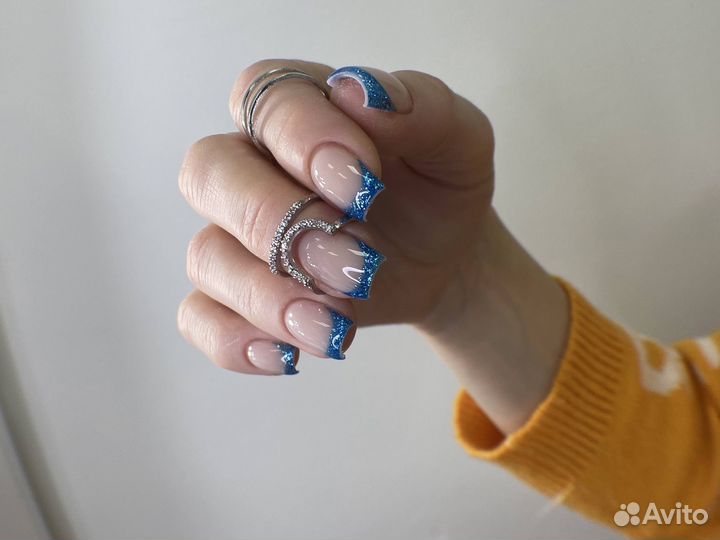 Маникюр,педикюр