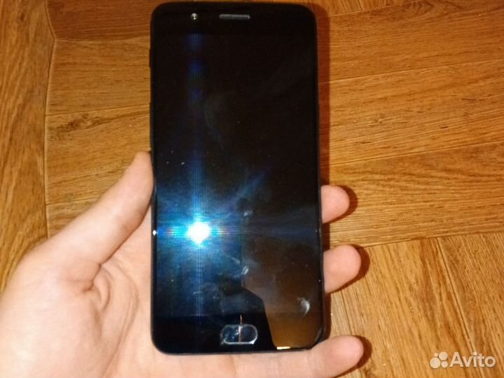 OnePlus 5, 8/128 ГБ