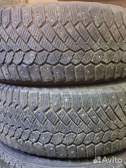 Continental Conti4x4IceContact 235/55 R17