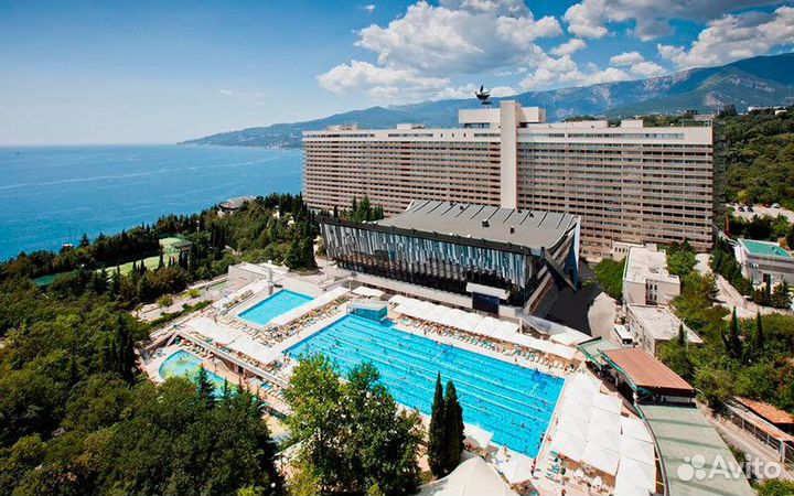 Помощник горничной (без опыта) г. Ялта