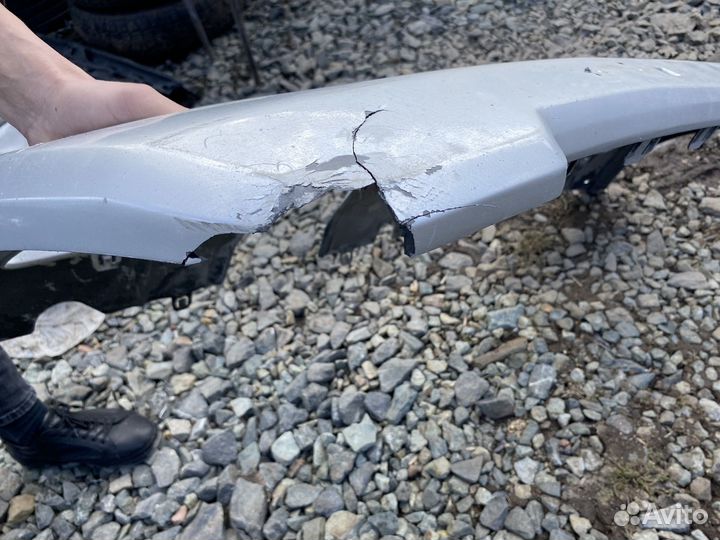 Продам накладку на бампер