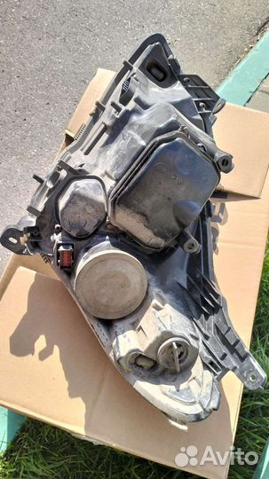 Продам переднюю фару правую под ксенон Опель Н