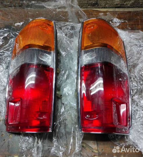 Задние фонари Toyota 4Runner