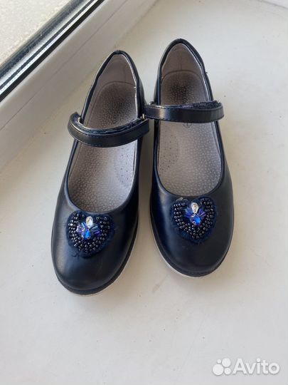 Туфли для девочки 35