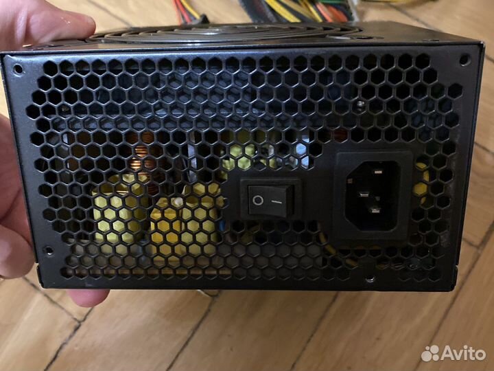 Блок питания hipro 550W