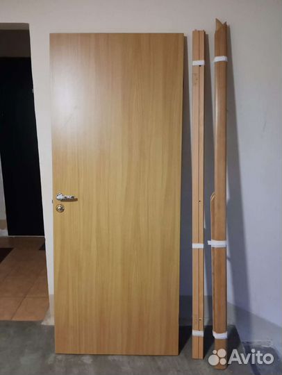 Дверь входная бу деревянная с коробкой