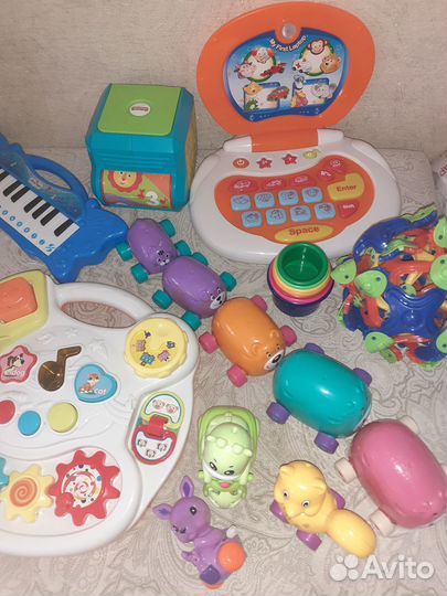 Пакетом музыкальные развивающие игрушки для детей