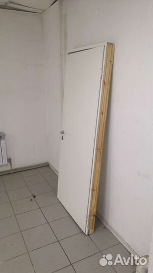 Дверь двухстворчатая, деревянная