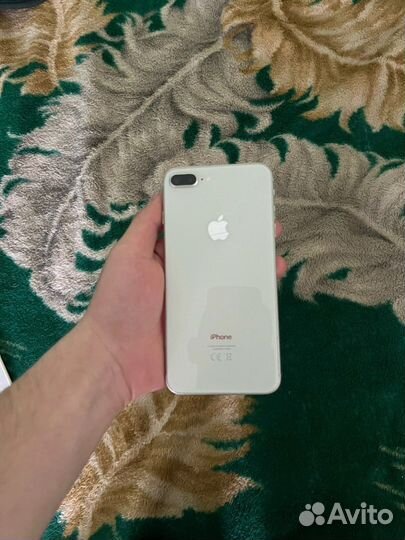Телефон iPhone 8 plus