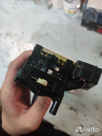 Интегрированный переключатель рулевой колонки