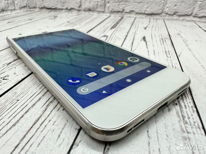 Google pixel 32gb Silver