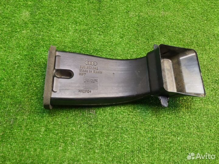 Воздуховод Audi Q3 8UB cczc 2013