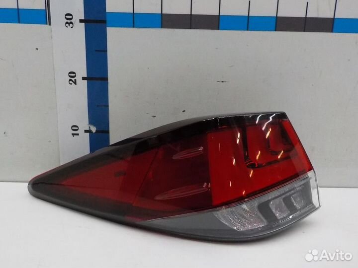 Фонарь задний наружный левый Lexus RX200t/RX300/RX