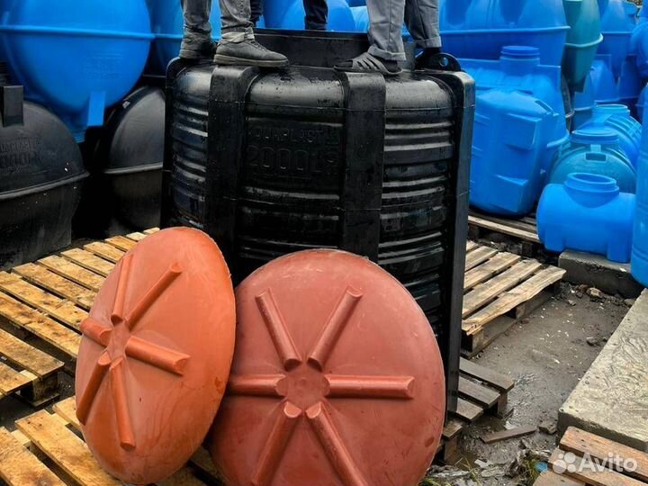 Резервуар пластиковый 3 тонны для сточных вод