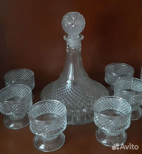 Графин хрустальный