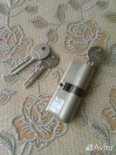 Личинка для замка