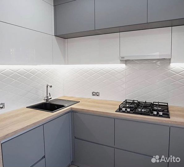 Кухонный гарнитур на заказ от фабрики