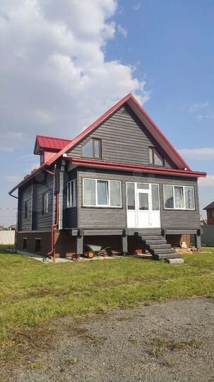 Дом 214 м² на участке 11 сот.