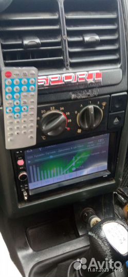 Автомагнитола 7030В