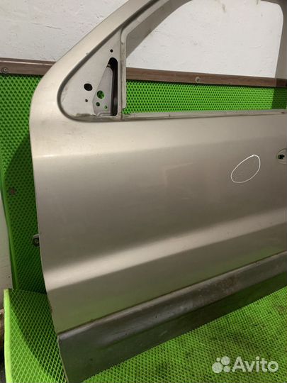 Дверь передняя левая Ford Escape