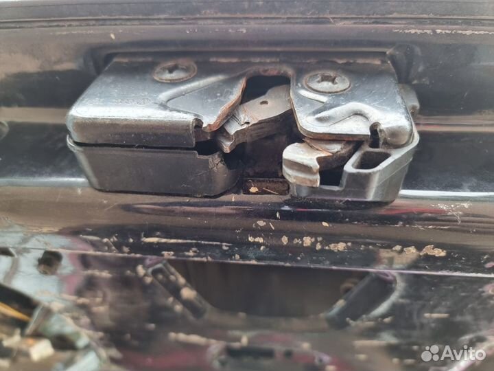 Замок багажника Vw Transporter T4 701829211h т4