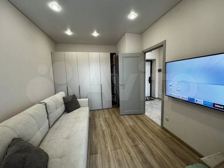 1-к. квартира, 42 м², 7/17 эт.