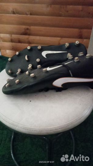 Футбольные бутсы nike tiempo