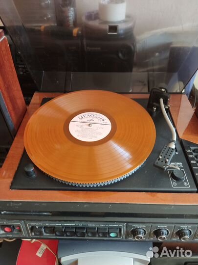 Проигрыватель винила Вега 108 с колонками