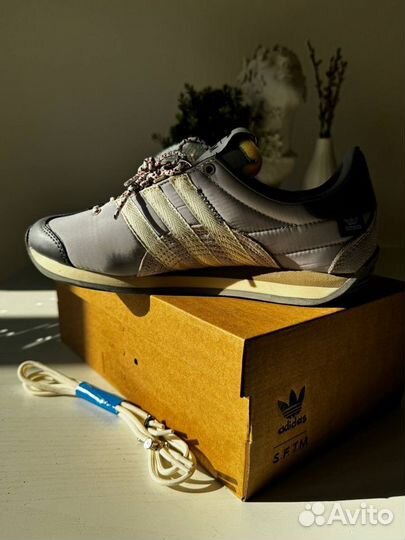 Кроссовки adidas song for thr mute x country 003