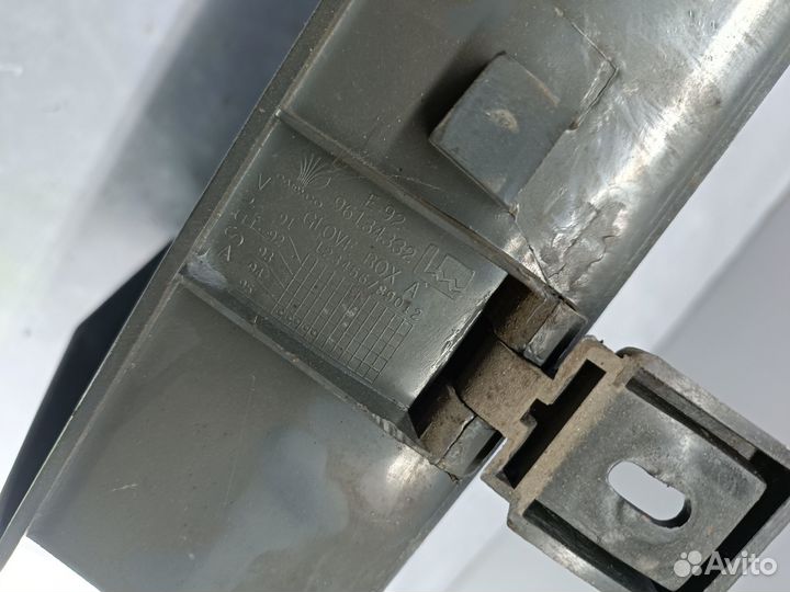 Бардачок Daewoo Nexia