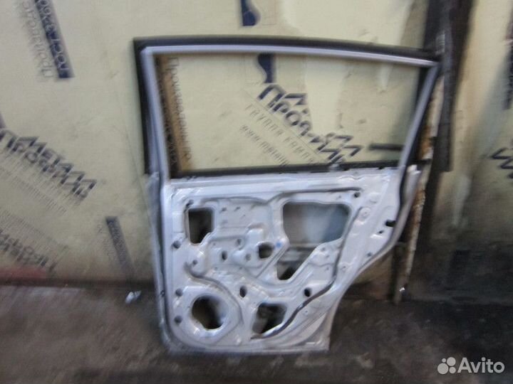 Дверь задняя правая Nissan Tiida (C11) 2007-2014