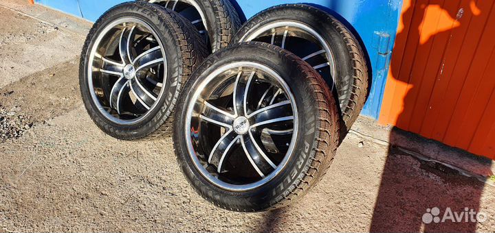 R20 Pirelli Carrier Winter 275/45, PCD 5x130 DIA 66