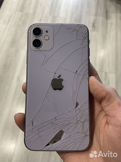 iPhone 11, 64 ГБ