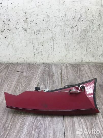 Фонарь задний правый Ford Focus 1 хетчбэк 5-ти дв