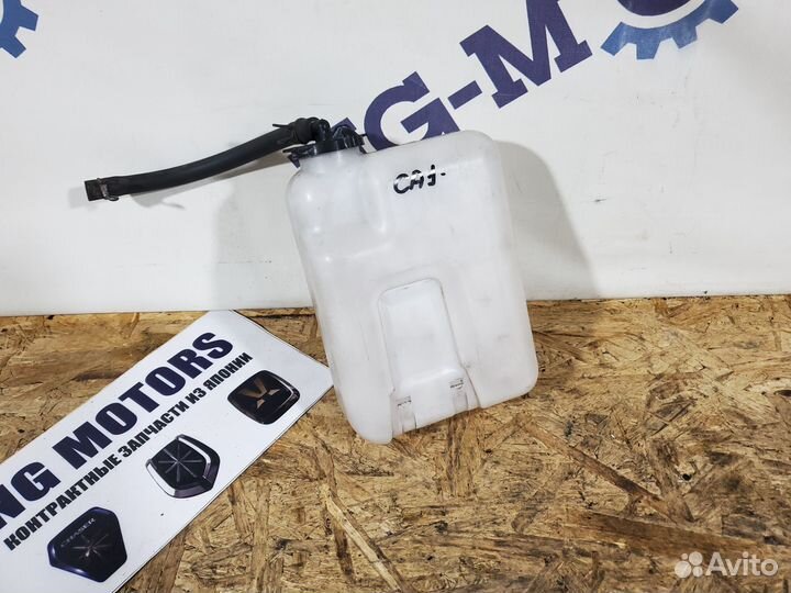 Расширительный бачок Toyota Camry SV40