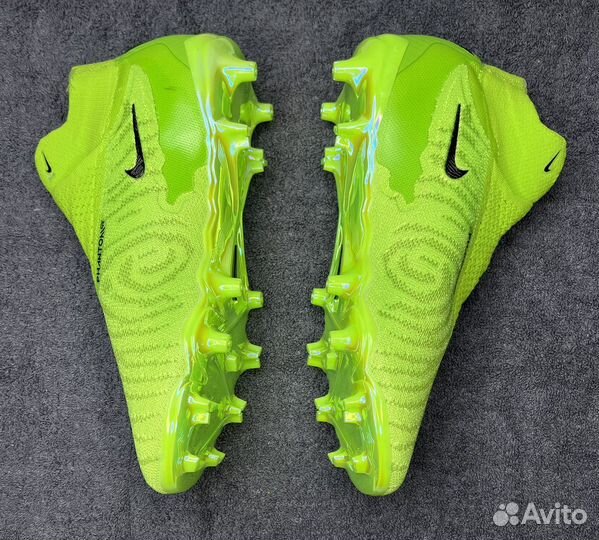 Футбольные бутсы nike phantom