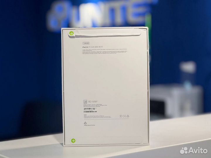 Планшет Apple iPad Air 11