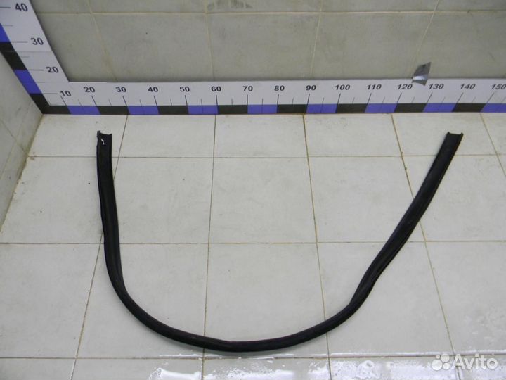 Уплотнитель (внутри) Duster 2012