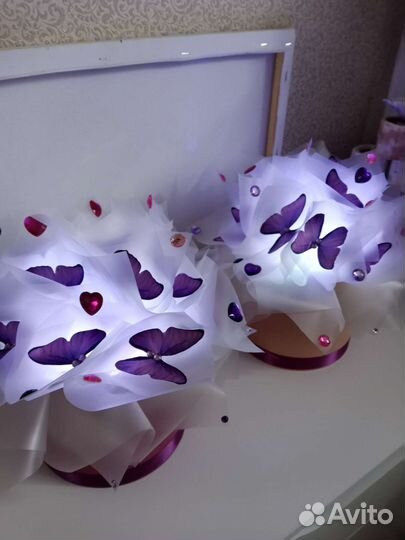 Ночник. Букет из бабочек в коробке