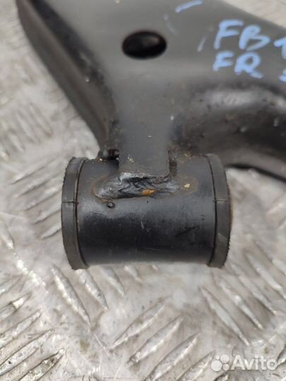 Рычаг подвески передний правый Nissan Sunny FB15