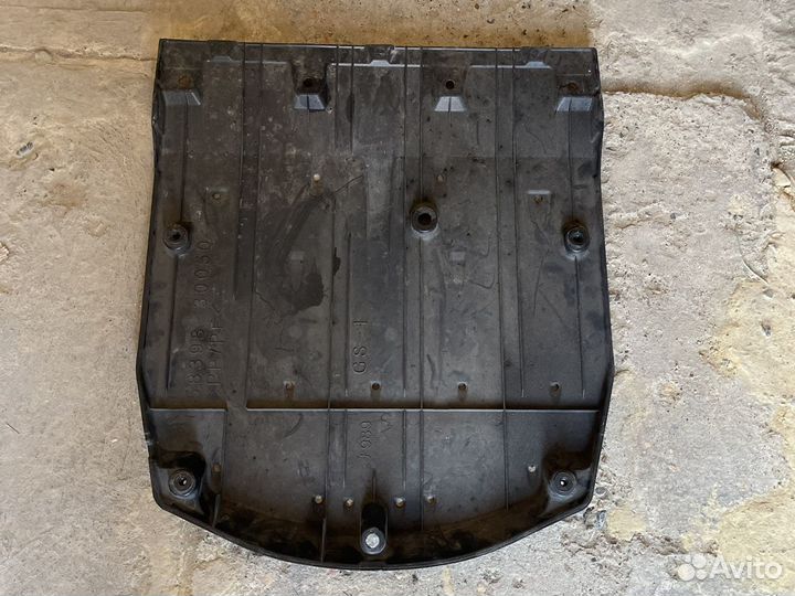 Пластиковая защита на Lexus GS300 2005-2011