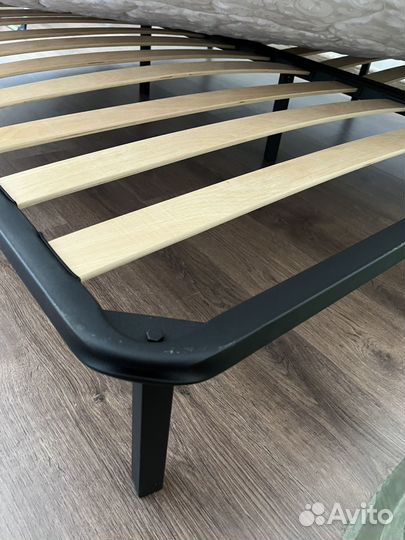 Матрас с основанием 180х200