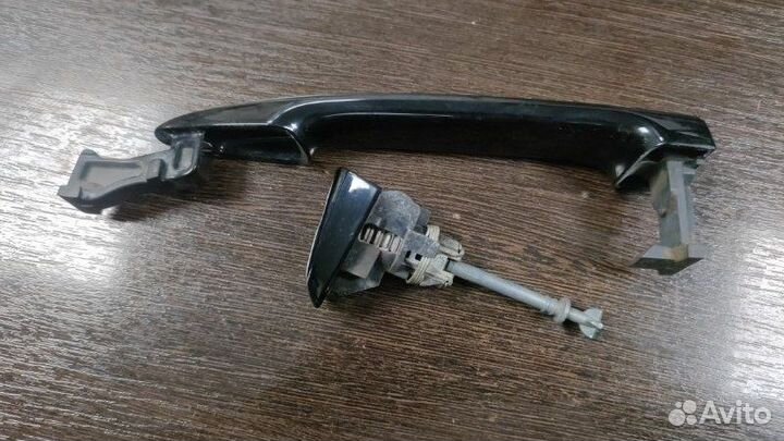 Ручка двери передняя правая Toyota Camry 40
