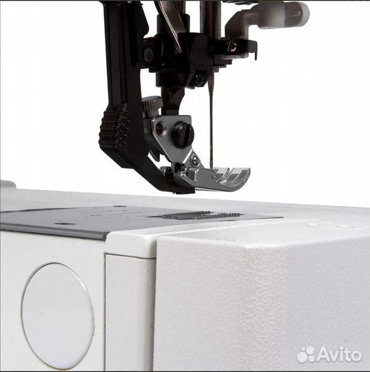 Швейная машина Micron Classic 1035