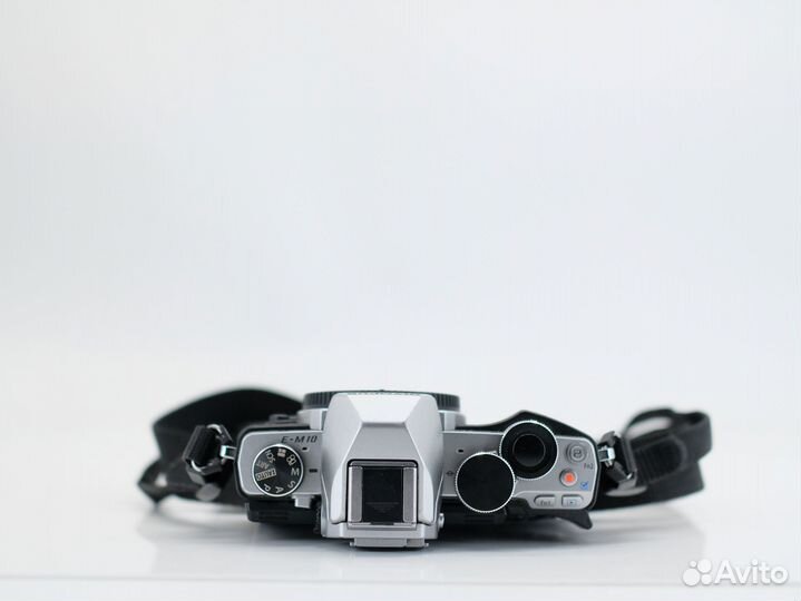 Olympus OM-D E-M10 Body как новый, обмен. гарант